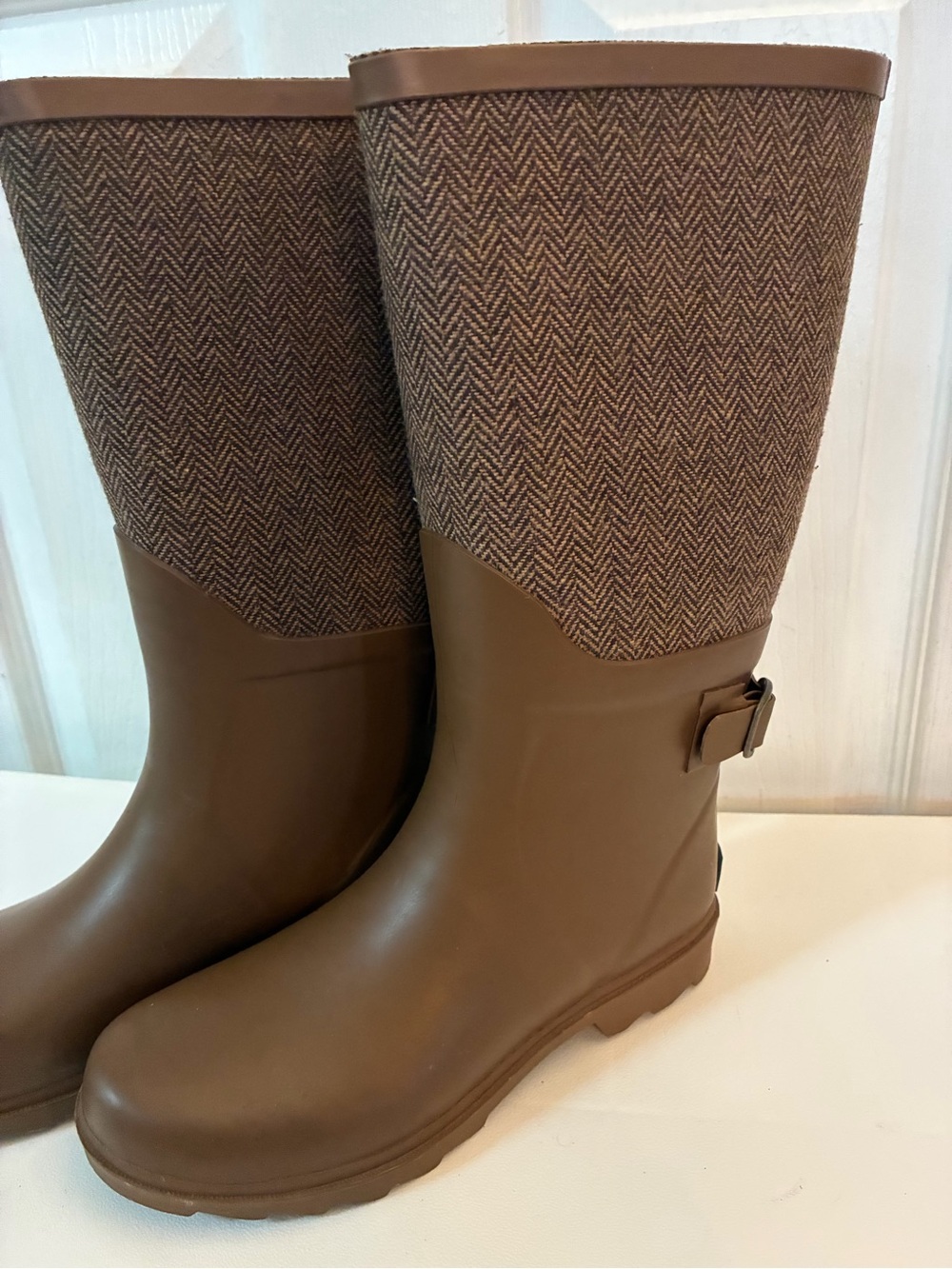 G.H. Bass Co. Lizbeth Brown Herringbone Winter Rain Boots Size 6 EUC